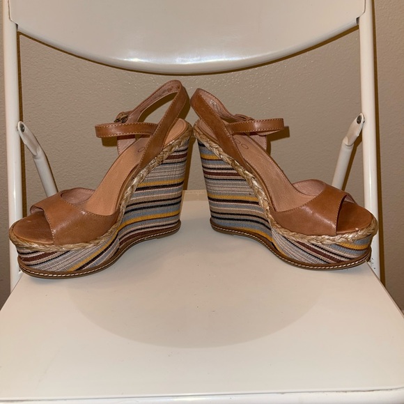 ALDO ESPADRILLES: Multi-color Wedge Heel - Picture 5 of 8